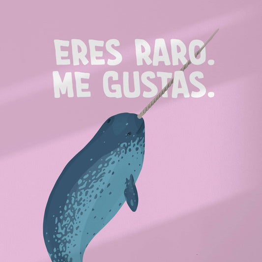 Imagen de producto limpia centrada en el detalle de la ilustración del narval y su frase en castellano sobre fondo lila de Normablok.